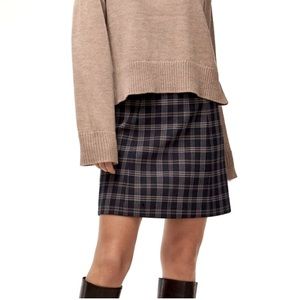 Babaton / Aritzia Tailored Modern Mini Skirt, Navy Plaid, Size 4